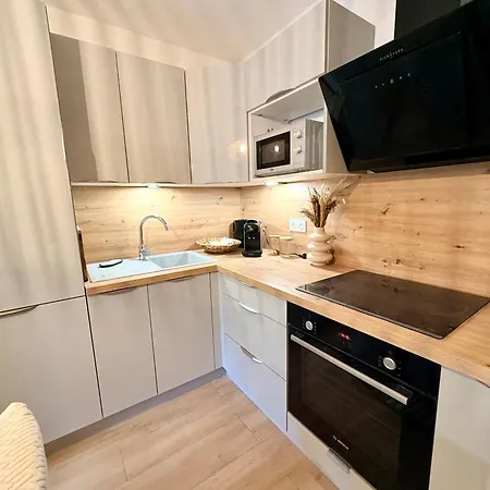 à 100m Magnifique T2 Avec Jardin Privé Appartement *